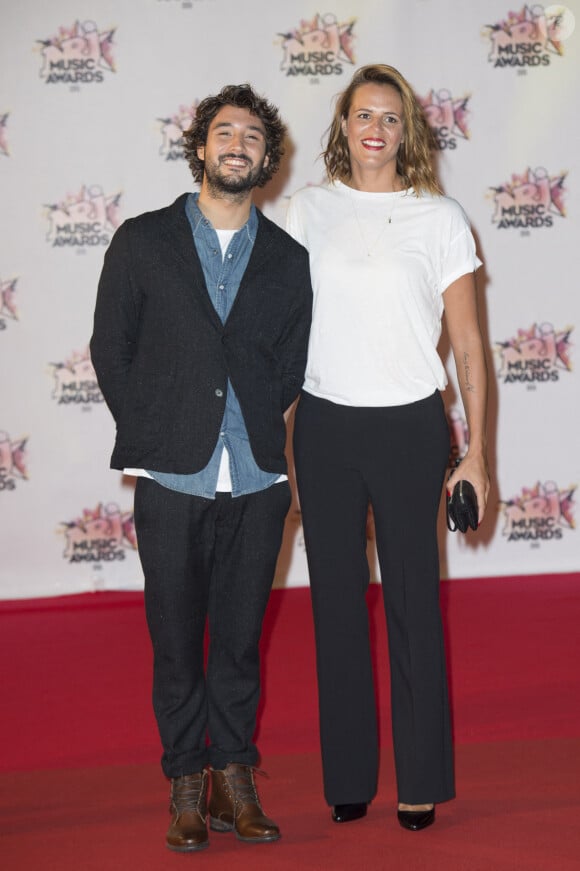 Laure Manaudou et son compagnon Jérémy Frérot - Arrivées à la 17ème cérémonie des NRJ Music Awards 2015 au Palais des Festivals à Cannes, le 7 novembre 2015. 