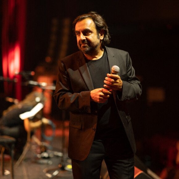 André Manoukian - Concert solidaire au profit des enfants de la guerre "Ensemble" à l'Olympia à Paris le 4 juillet 2022. © Anthony Mkrtchian via Bestimage 