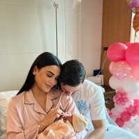 Camélia et Tarek Benattia, leur nouveau-né "branché" et sous antibiotiques : premier problème de santé