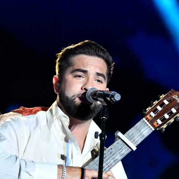 Kendji Girac - Enregistrement de l'émission "La Chanson de l'Année 2022" à Toulon. © Bruno Bebert / Bestimage