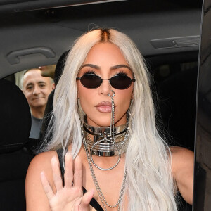 Kim Kardashian - Kim Kardashian, sa fille North West et sa mère Kris Jenner arrivent au défilé de mode Haute-Couture automne-hiver 2022-2023 "Jean-Paul Gaultier" au 325 rue Saint-Martin à Paris, France, le 6 juillet 2022. © Veeren-Clovis/Bestimage 