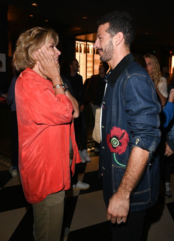 Exclusif - Corinne Touzet et Vincent Dedienne - 100e du spectacle de Vincent Dedienne "Un soir de gala" aux théâtre Marigny à Paris, le 27 juin 2022. © Coadic Guirec/Bestimage