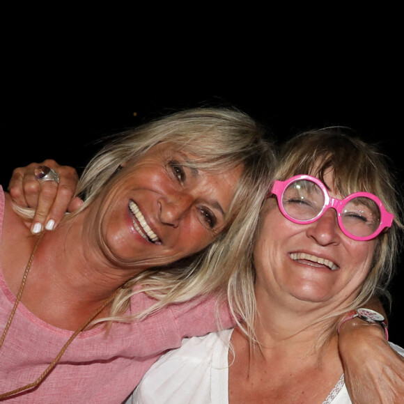 Exclusif - Christine Bravo et sa soeur Muriel - Soirée du mariage de Christine Bravo et Stéphane Bachot sur la plage du restaurant Marinella à l'Ile Rousse en Corse le 11 Juin 2022 © Dominique Jacovides / Bestimage