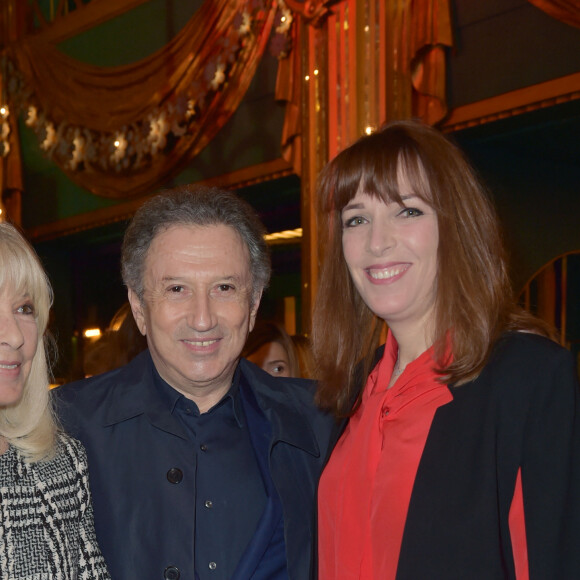 Michel Drucker, sa femme Dany Saval et Stéfanie (Stéphanie) Jarre à la générale du spectacle musical Les Choristes au théâtre des Folies Bergère à Paris, France, le 2 mars 2017. © Gorassini-Moreau/Bestimage 