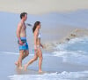 Pippa Middleton, son mari James Matthews - Pippa Middleton se baigne dans les eaux bleues de Saint Barthélemy avec sa famille le 25 décembre 2019.