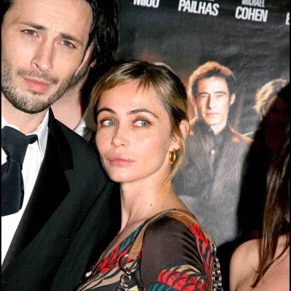 Michael Cohen et Emmanuelle Béart - première du film "Le Héros de la famille" au cinéma UGC Normandie de Paris 