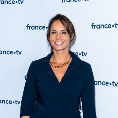 Julia Vignali lors du photocall dans le cadre de la conférence de presse de France Télévisions au Pavillon Gabriel à Paris, France, le 24 août 2021. © Pierre Perusseau/Bestimage