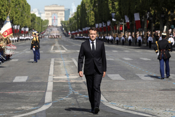 Le président français Emmanuel Macron assiste au défilé du 14 juillet 2022, place de la Concorde, Paris, © Stéphane Lemouton / Bestimage