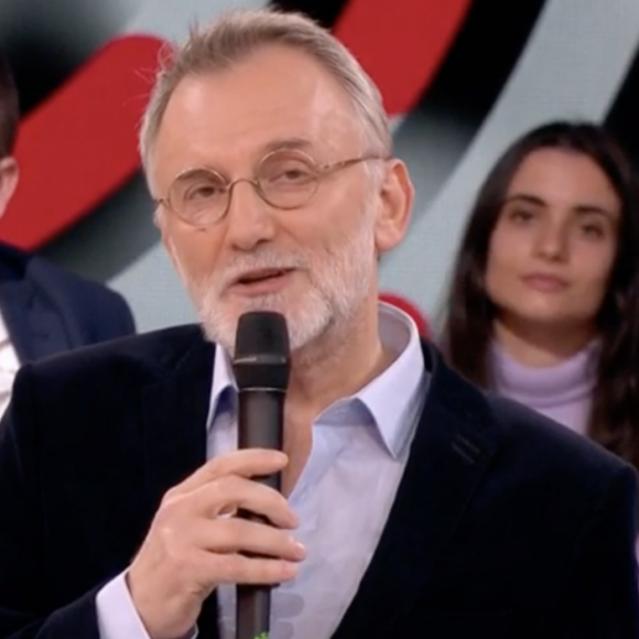 Frédéric Lopez dévoile un tout nouveau look dans "J'ai une idée pour la France" sur France 2