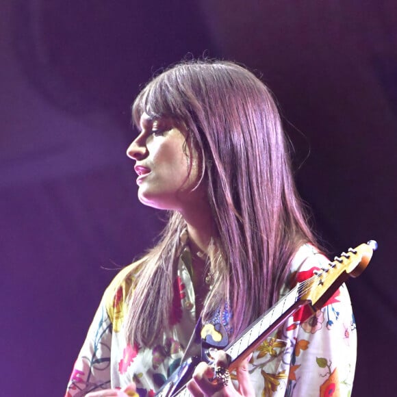 Clara Luciani en concert au Nice Jazz Festival 2022 sur la scène de la place Masséna à Nice. Le 16 juillet 2022 © Bruno Bebert / Bestimage