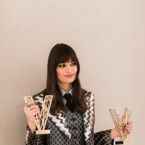 Clara Luciani (Artiste féminine de l'année et Album de l'année pour "Coeur") en backstage lors la 37ème cérémonie des Victoires de la musique à la Seine musicale de Boulogne-Billancourt, le 11 février 2022. © Tiziano Da Silva / Cyril Moreau / Bestimage 