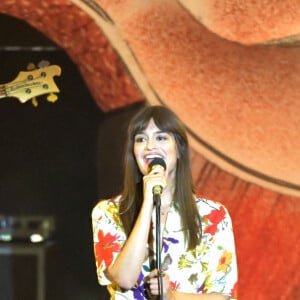 Clara Luciani en concert au Nice Jazz Festival 2022 sur la scène de la place Masséna à Nice. Le 16 juillet 2022 © Bruno Bebert / Bestimage