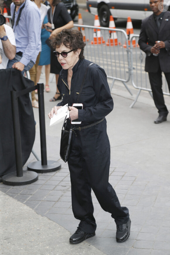 La chanteuse Dani - Arrivées au défilé de mode "Chanel", collection Haute-Couture automne-hiver 2015/2016, au Grand Palais à Paris. Le 7 juillet 2015 