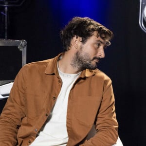 Jeremy Frerot et sa femme Laure Manaudou - Backstage - Enregistrement de l'émission "La Chanson secrète 11" à Paris, diffusée le 24 juin sur TF1.