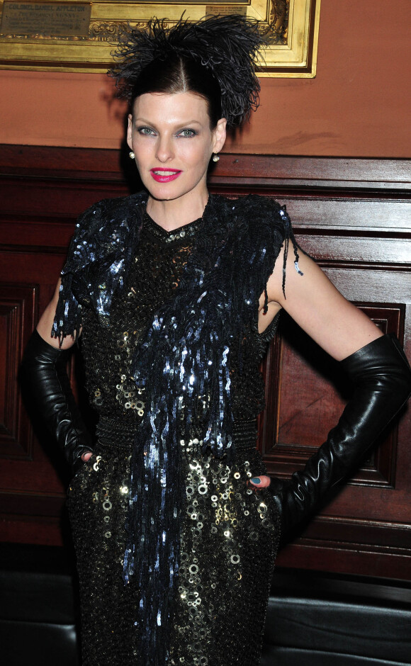 Linda Evangelista - Gala pour la mode au lycée français de New York le 17 mars 2012