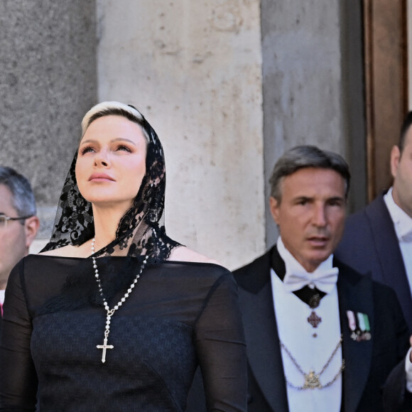 Le prince Albert II de Monaco et la princesse Charlène de Monaco arrivent au Vatican pour un entretien privé avec le pape François, le 20 juillet 2022. © Avalon/Panoramic//Bestimage 