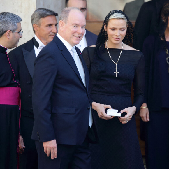 Le prince Albert II de Monaco et la princesse Charlène de Monaco arrivent au Vatican pour un entretien privé avec le pape François, le 20 juillet 2022. © Evandro Inetti/Zuma Press/Bestimage 
