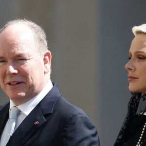 Le prince Albert II de Monaco et la princesse Charlène de Monaco arrivent au Vatican pour un entretien privé avec le pape François, le 20 juillet 2022. © Evandro Inetti/Zuma Press/Bestimage 