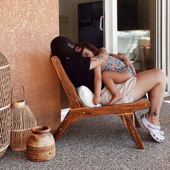 Alizée Lyonnet en famille sur Instagram.