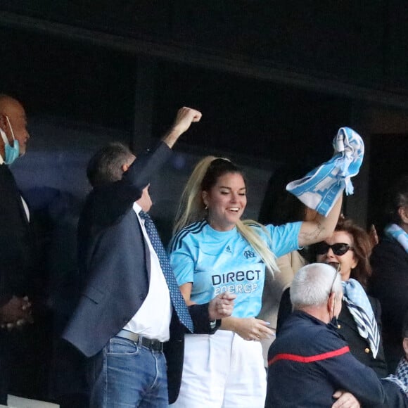 Renaud Muselier, Sophie Tapie, Dominique Tapie - Cérémonie d'hommage à Bernard Tapie au stade Vélodrome à Marseille, France, le 7 octobre 2021. Bernard Tapie, est décédé le 3 octobre 2021 à l'âge de 78 ans, après un combat de quatre ans avec cancer. © Jacovides-Santini/Bestimage