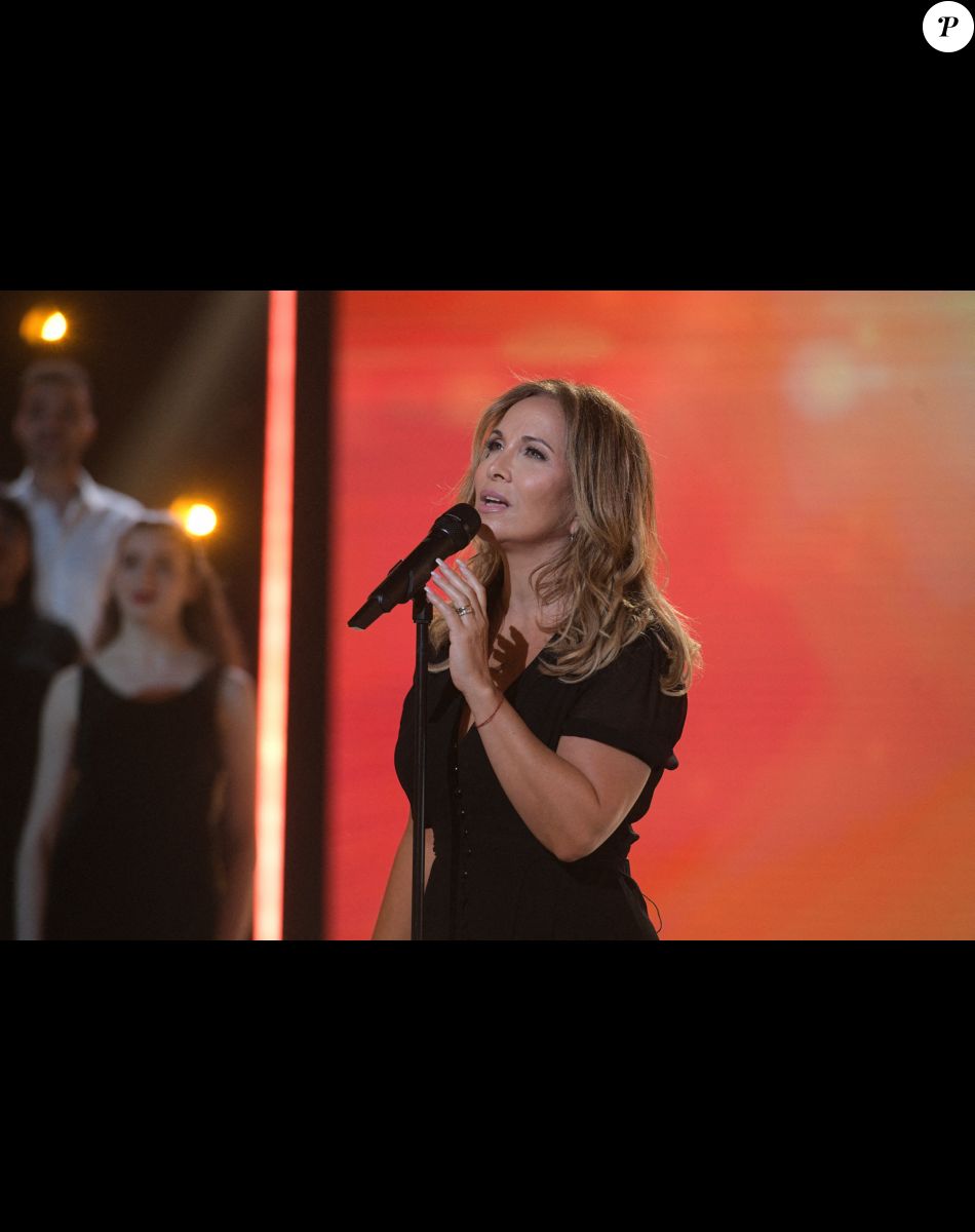 Hélène Ségara - Enregistrement de l'émission "300 Choeurs chantent les plus belles comédies musicales" à Paris, qui est diffusée le 30 septembre sur France 3 © Giancarlo Gorassini / Bestimage