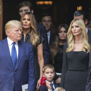 Donald Trump et sa femme Melania Trump, Kimberly Guilfoyle, Ivanka Trump - Obsèques de Ivana Trump en l'église St Vincent Ferrer à New York. Le 20 juillet 2022.