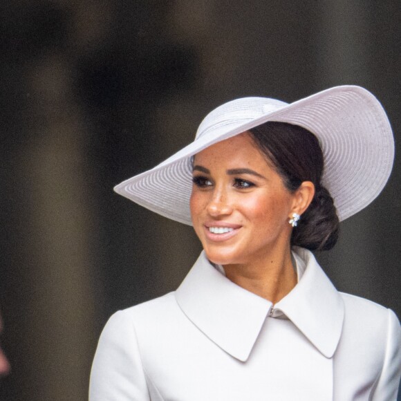 Meghan Markle, duchesse de Sussex - Les membres de la famille royale et les invités lors de la messe célébrée à la cathédrale Saint-Paul de Londres, dans le cadre du jubilé de platine (70 ans de règne) de la reine Elisabeth II d'Angleterre. Londres, le 3 juin 2022. 