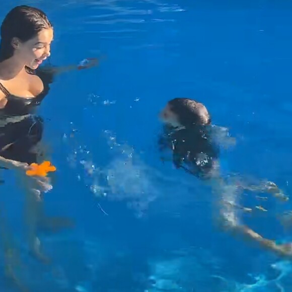 Photos des luxueuses vacances de Nabilla Benattia et Thomas Vergara