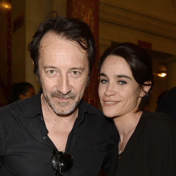 Semi-exclusif - Jean-Hugues Anglade et sa compagne Charlotte Leloup - People assistent au concert de Patrick Bruel qui chante Barbara au Théâtre du Châtelet à Paris le 6 juin 2016. © Coadic Guirec / Bestimage