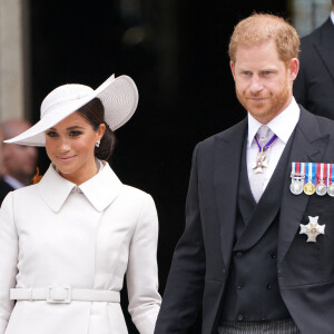 Le prince Harry et Meghan Markle - Les membres de la famille royale et les invités lors de la messe du jubilé, célébrée à la cathédrale Saint-Paul de Londres le 3 juin 2022 