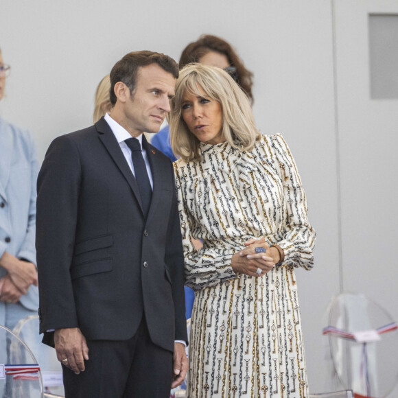 Brigitte Macron - Le président Emmanuel Macron lors du défilé militaire du 14 Juillet à Paris. © Eliot Blondet / Pool / Bestimage