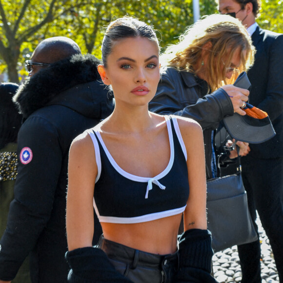 Thylane Blondeau arrive au défilé de mode Miu Miu lors de la Fashion Week printemps/été 2022 à Paris, France, le 5 octobre 2021. © Veeren Ramsamy-Christophe Clovis/Bestimage 