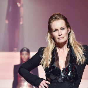 Estelle Lefébure - Défilé de mode Haute-Couture printemps-été 2020 "Jean Paul Gaultier" à Paris. Le 22 janvier 2020  J