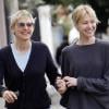 Portia De Rossi et Ellen DeGeneres, balade en tête dans les rues de Los Angeles le 6 février 2010