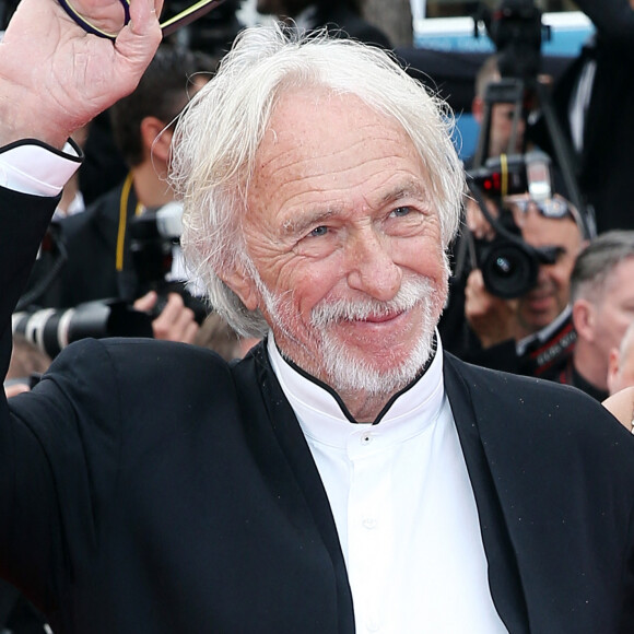 Pierre Richard - Montée des marches du film "Mad Max : Fury Road" lors du 68e Festival International du Film de Cannes.