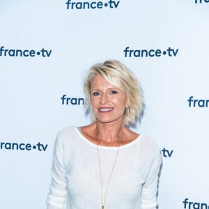 Sophie Davant lors du photocall dans le cadre de la conférence de presse de France Télévisions au Pavillon Gabriel à Paris, France, le 24 août 2021. © Pierre Perusseau/Bestimage 