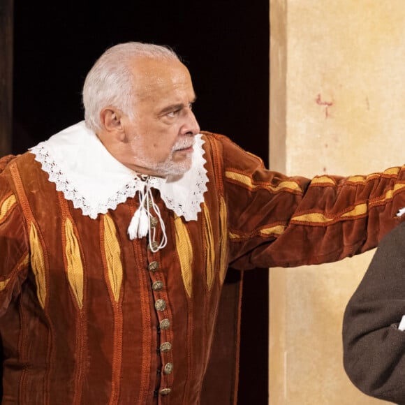 Gersende Perrin, Francis Perrin, Christophe Vericel - Représentation de la pièce "L'école des femmes" avec F.Perrin lors du festival de Ramatuelle au théâtre de Verdure le 10 août 2022. © Cyril Bruneau / Festival de Ramatuelle / Bestimage 