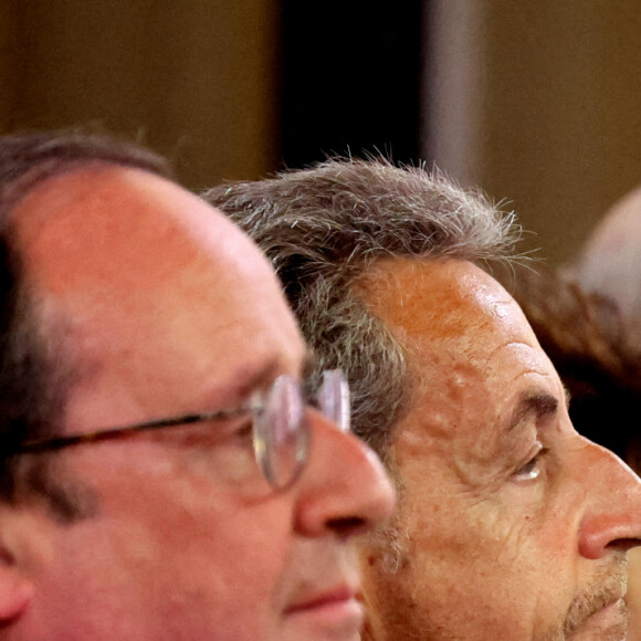 François Hollande et Nicolas Sarkozy - Cérémonie d'investiture d'Emmanuel Macron au Palais de l'Elysée à Paris, le 7 mai 2022. © Dominique Jacovides/Bestimage