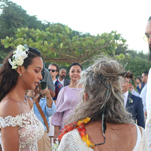 Lais Ribeiro et Joakim Noah - Joakim Noah et Lais Ribeiro se sont mariés devant leurs amis et leur famille sur la plage de Trancoso au Brésil le 13 juillet 2022.