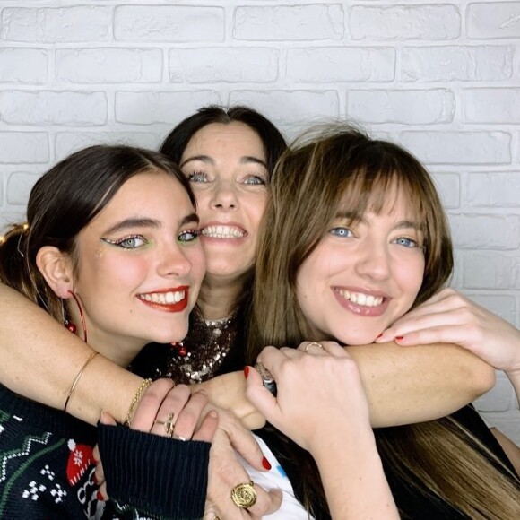 Cristiana Reali et ses filles, Elisa et Toscane. Instagram. Le 25 décembre 2020.