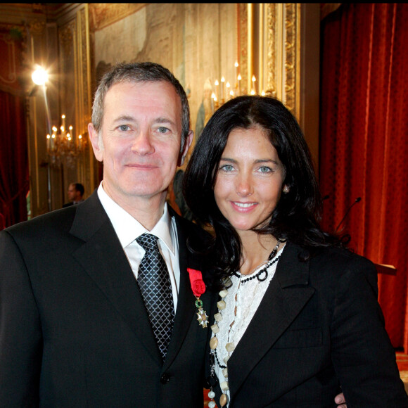 Cristiana Reali - Francis Huster est fait officier de la Légion d'honneur par Jacques Chirac au Palais de l'Elysée.