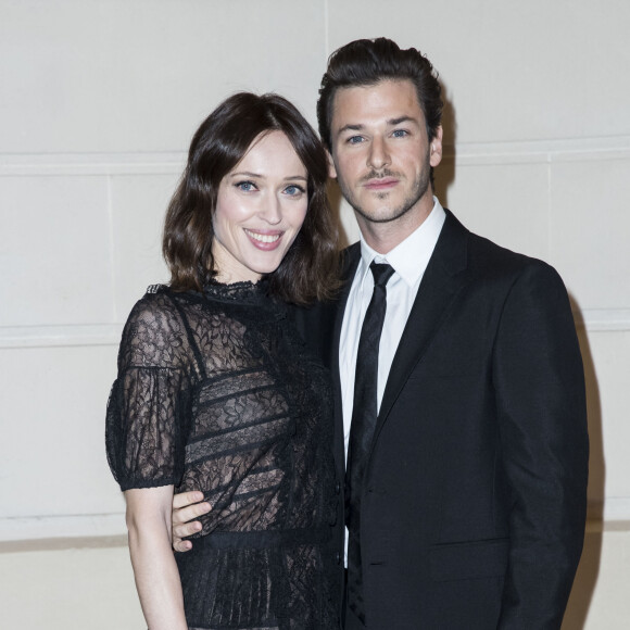 Gaspard Ulliel et sa compagne Gaëlle Pietri - Photocall lors du deuxième défilé Chanel "Métiers d'Art" au Ritz à Paris, France, le 6 décembre 2016.  © Olivier Borde/Bestimage 