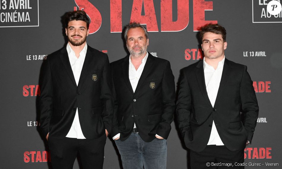 romain-ntamack-ugo-mola-et-antoine-dupont-photocall-de-l-avant
