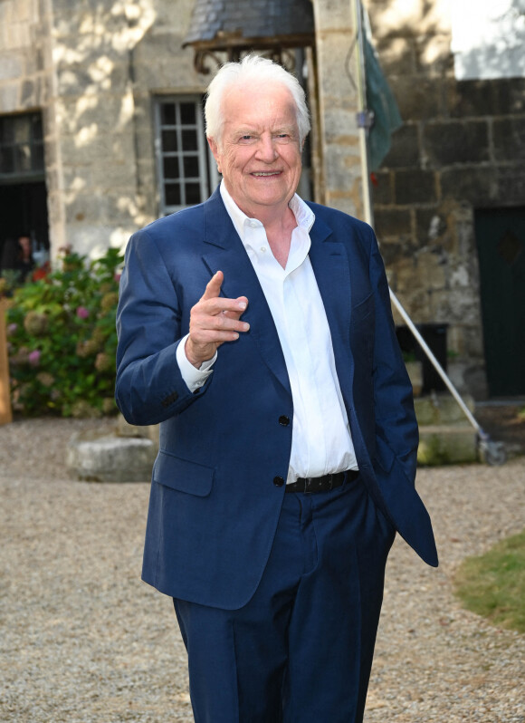 André Dussollier (président du jury) au photocall du jury au jardin des Bardines lors du 15ème festival du film francophone d'Angoulême le 23 août 2022. © Coadic Guirec / Bestimage 