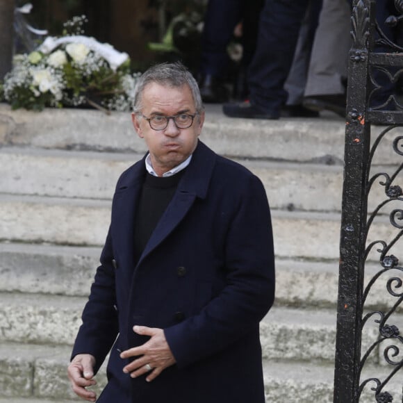 Christophe Dechavanne - Sorties des obsèques de Jean-Pierre Pernaut en la Basilique Sainte-Clotilde à Paris, France, le 9 mars 2022. © Denis Guignebourg/BestImage 