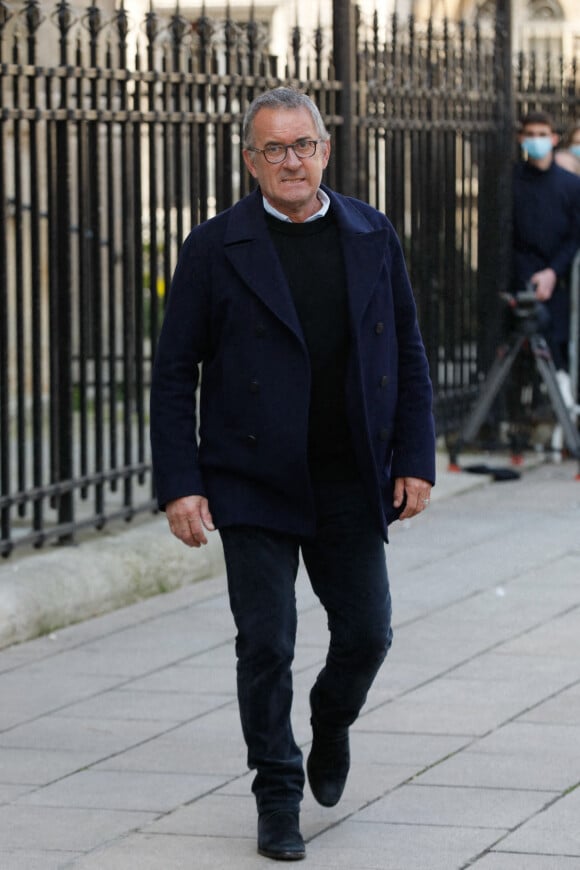 Christophe Dechavanne - Sorties des obsèques de Jean-Pierre Pernaut en la Basilique Sainte-Clotilde à Paris le 9 mars 2022. © Christophe Clovis / Bestimage