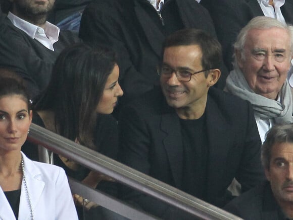 Jean-Luc Delarue et sa compagne Anissa, dans les tribunes du Parc des Princes pour le match PSG Nice