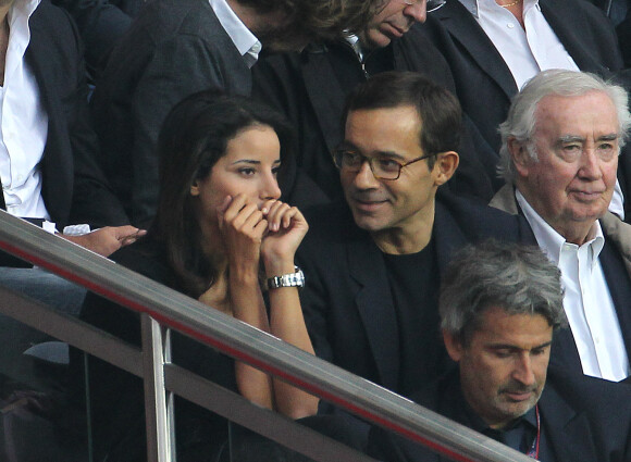 Jean-Luc Delarue et sa compagne Anissa, dans les tribunes du Parc des Princes pour le match PSG Nice