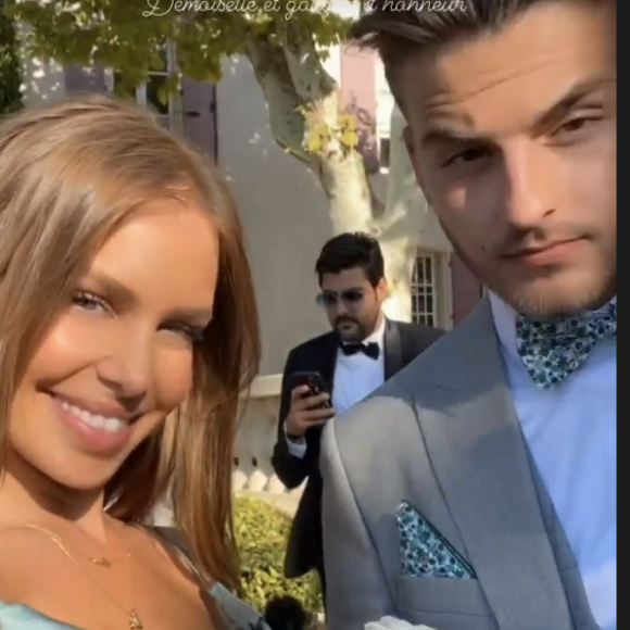 Adixia et Simon Castaldi lors du mariage de Nikola Lozina et Laura Lempika à Aix-en-Provence le 26 août 2022 - Instagram