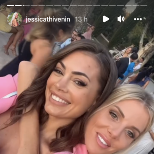 Jessica Thivenin et Melanie Da Cruz lors du mariage de Nikola Lozina et Laura Lempika à Aix-en-Provence le 26 août 2022 - Instagram